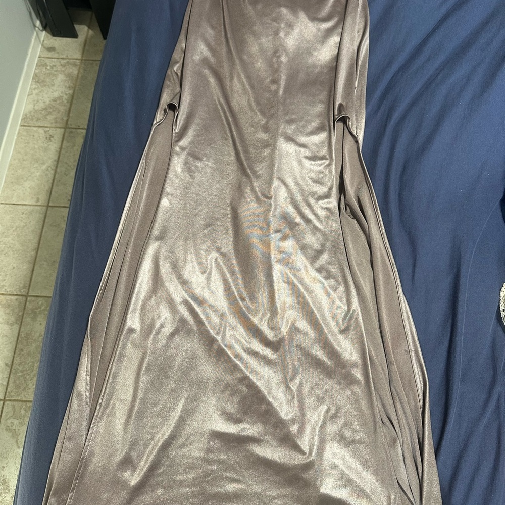 Bebe Shimmery Taupe Maxi skirt small